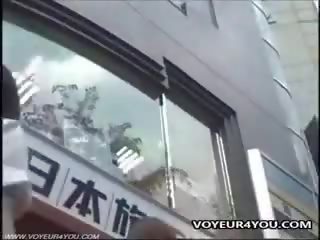 Japonsko punca dvignjeno krilo hlačke secretly videoed
